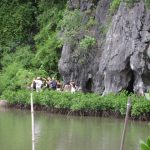 Những hang động nổi tiếng tại Cát Bà