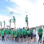 Tổ chức team building ở biển có lợi thế gì?