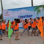 Team bãi biển đoàn Schindler tại Hải Tiến